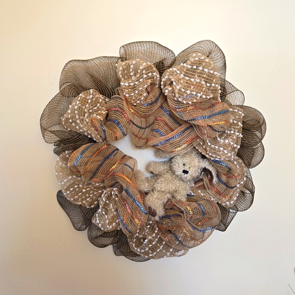 Handcrafted Patriotic/Xmas Burlap & Mesh Weath with Boyd’s Bears PARKER B. POOCH - Picture 5 of 9